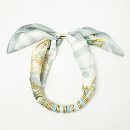 Coliere & Lanțuri - Colier esarfa cu imprimeu pastelat si inele metalice aurii si turcoaz