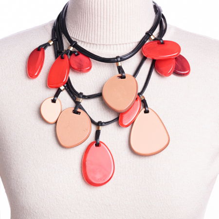 Coliere & Lanțuri - Colier cu 3 siruri inegale, cu elemente diverse agatate, rosii si bej