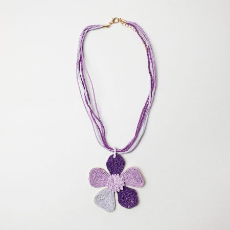 Colier cu multe siruri si floare pandant, in nuante de bej si camel [6]