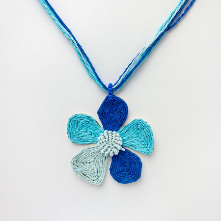 Colier cu multe siruri si floare pandant, in nuante de bej si camel [2]