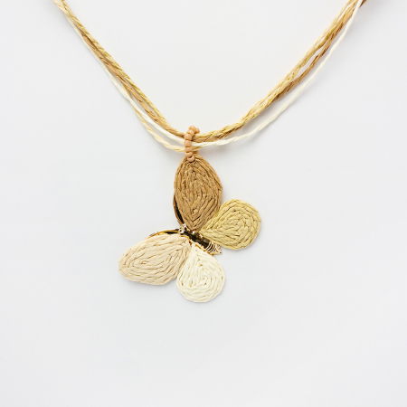 Coliere & Lanțuri - Colier cu multe siruri si fluture pandant, in nuante de camel