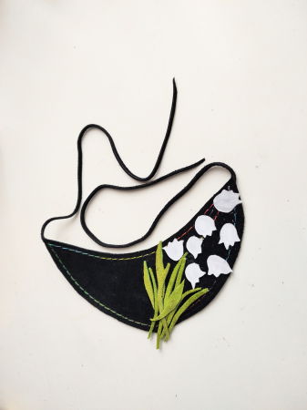 Colier din piele naturală,cu lăcrămioare [1]