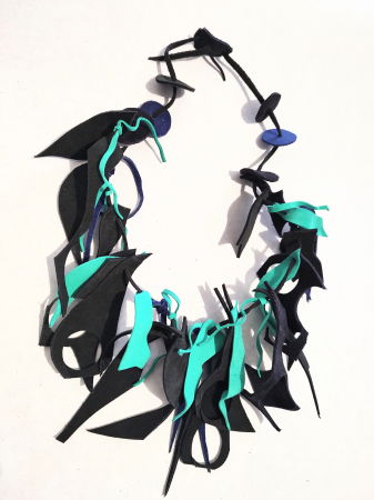 Bijuterii Fashion - Colier handmade  din piele naturala, asimetric, nuante verde turcoaz ,unicat