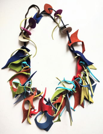 Colier handmade  din piele naturala, asimetric,  nuante vesele [1]