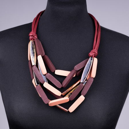 Coliere & Lanțuri - Colier multicolor din lemn roz - bordo