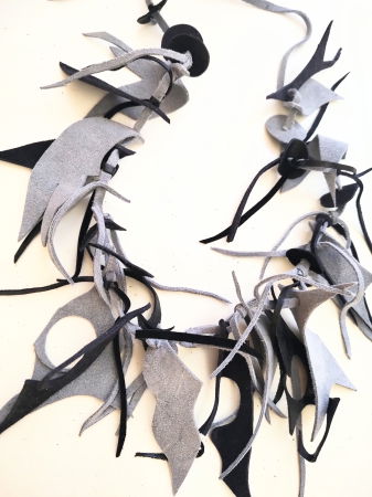 Colier handmade bleu din piele naturala, asimetric, unicat [2]