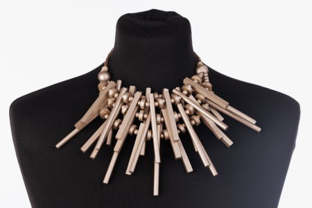 Coliere & Lanțuri - Colier reglabil cu elemente lungi si inegale din lemn auriu