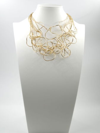 Colier scurt statement din multe siruri, cu bucle in cascada, auriu [1]