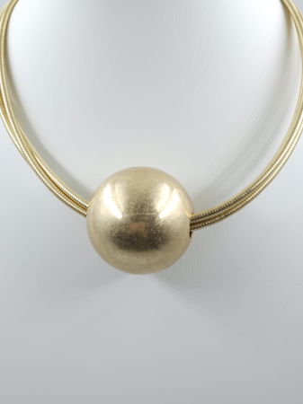 Colier semirigid cu bila metalica aurie antichizata [1]