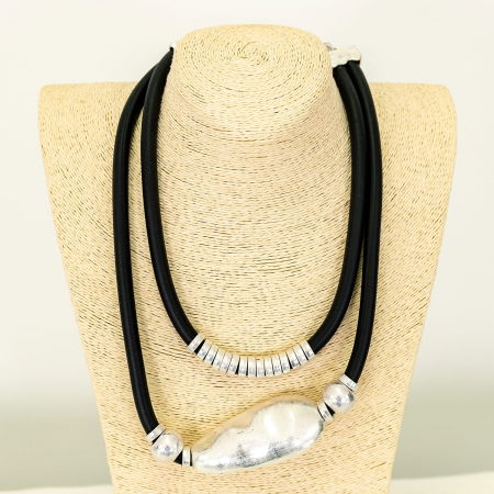 Colier silicon cu 2 siruri si elemente diferite forme din metal argintiu [1]