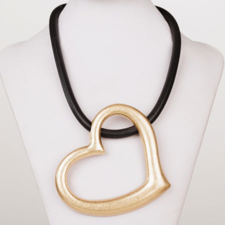 Coliere & Lanțuri - Colier silicon negru cu pandativ inima mare aurie, mata