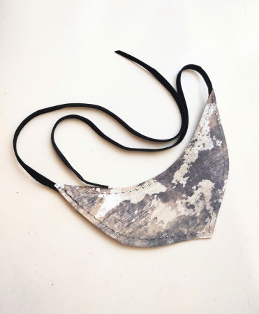 BIJUTERII - Colier statement din piele naturală,nuanțe de gri -argintiu , festiv ,unicat