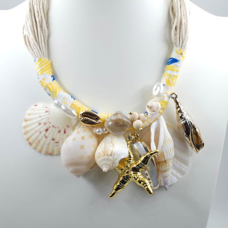 Colier statement marin galben, cu scoici naturale si stea de mare aurie – design resort [4]