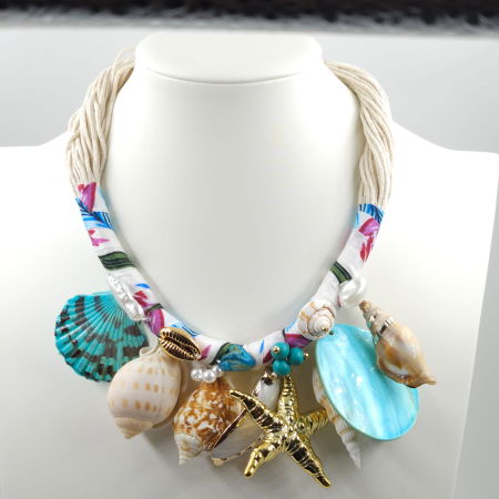 Colier statement marin turcoaz cu scoici naturale si stea de mare aurie – design resort [4]