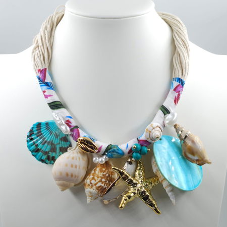 BIJUTERII - Colier statement marin turcoaz cu scoici naturale si stea de mare aurie – design resort