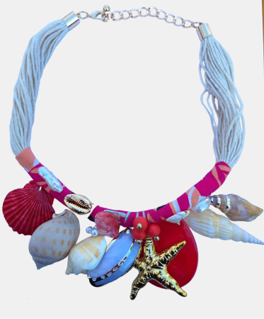 NOU IN SHOPIKA - Colier statement marin rosu corai, cu scoici naturale si stea de mare aurie – design resort