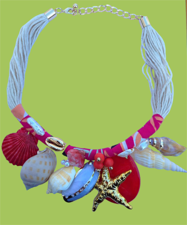 Colier statement marin rosu corai, cu scoici naturale si stea de mare aurie – design resort [2]