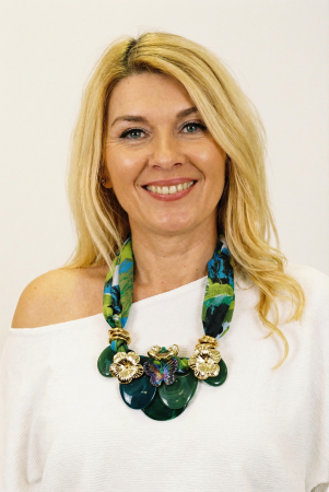 Coliere & Lanțuri - Colier statement verde cu flori aurii și fluture – stil italian