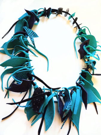 Colier unicat handmade  din piele naturala,culori negru,turcoaz [1]