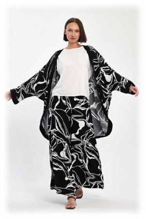 Pantaloni casual - Compleu 3 piese cu bluza alba, pantaloni si blazer cu imprimeu alb-negru