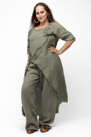 Compleu cu flori aplicate din in, cu bluza tunica mai lunga in spate si pantaloni, kaki [3]