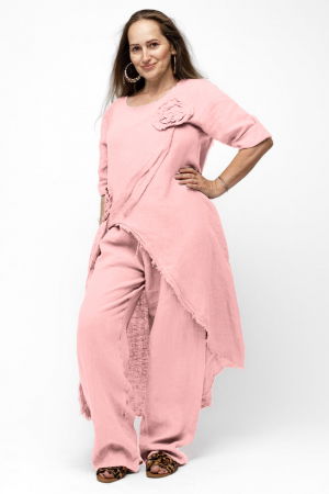 Compleu cu flori aplicate din in, cu bluza tunica mai lunga in spate si pantaloni, roz prafuit [1]