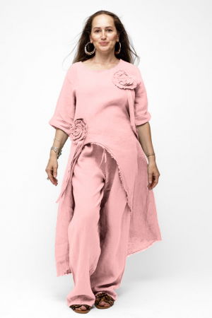 Pantaloni din In - Compleu cu flori aplicate din in, cu bluza tunica mai lunga in spate si pantaloni, roz prafuit