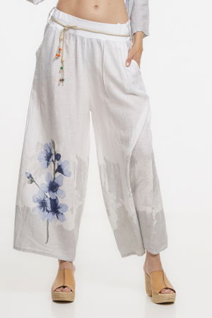 Compleu alb din in cu imprimeu pastel albastru si gri - bluza cu pantaloni - OUTFIT VARA [10]