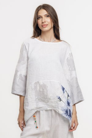 Compleu alb din in cu imprimeu pastel albastru si gri - bluza cu pantaloni - OUTFIT VARA [5]