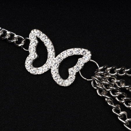 Curea flexibila cu lanturi metalice argintii si fluturi decorativi cu strasuri albe [1]