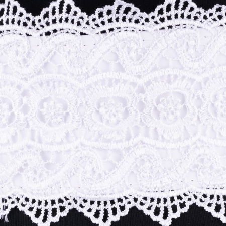 Curea lata de 10 cm petrecuta alba cu aplicatie din broderie textila [2]