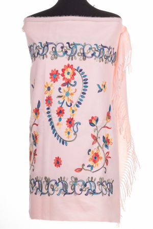 Esarfa cashmere cu model floral brodat pe fond roz deschis