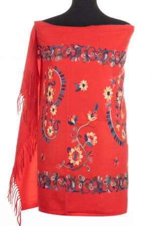 Eșarfe tip Cashmere - Esarfa cashmere cu model floral brodat pe fond rosu