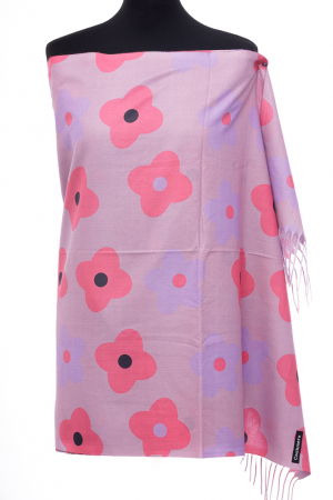 Esarfa casmir cu flori roz si lila pe fond roz prafuit