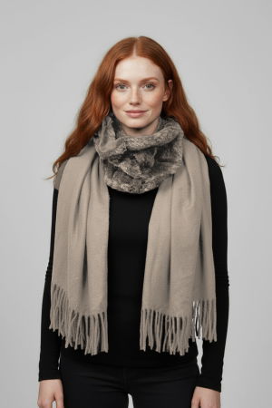 Eșarfe tip Cashmere - Eșarfă cu blăniță ecologică pe centru și franjuri decorative, bej