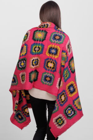 Esarfa din casmir cu motive florale stilizate pe fond fucsia [1]
