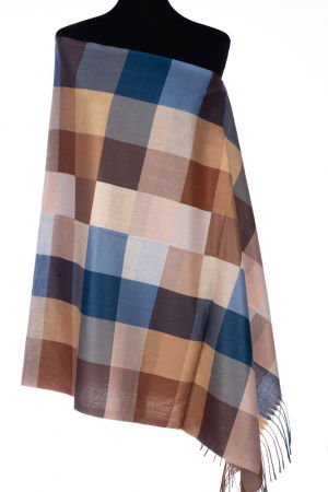 Eșarfe tip Cashmere - Esarfa din casmir cu patrate in nuante de albastru, camel si bej