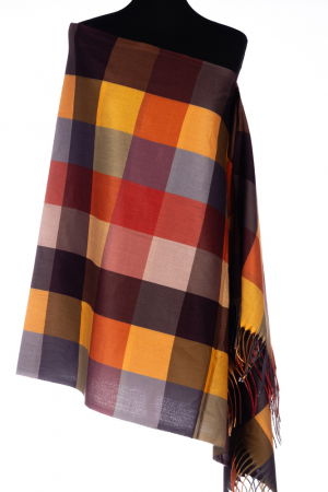 Eșarfe tip Cashmere - Esarfa din casmir cu patrate in nuante de maro, portocaliu si galben