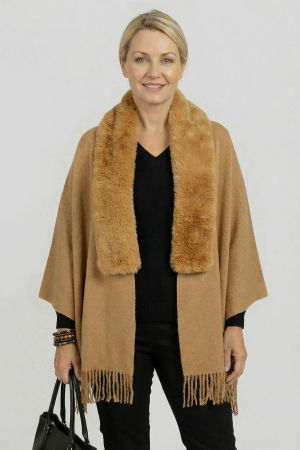 Eșarfe din Vâscoză - Eșarfă eleganta cu blăniță ecologică pe centru și franjuri, camel