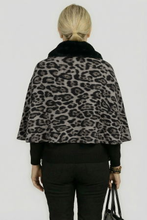 Eșarfă eleganta cu blăniță ecologică pe centru și franjuri, imprimeu animal print negru si gri [1]