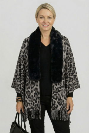 ACCESORII DAMĂ - Eșarfă eleganta cu blăniță ecologică pe centru și franjuri, imprimeu animal print negru si gri