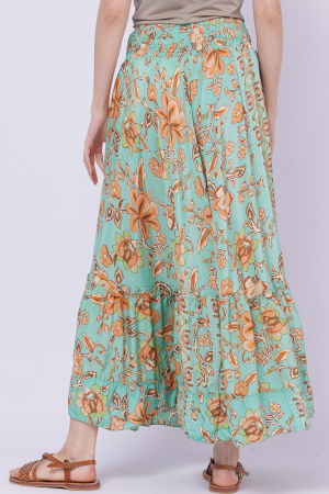 Fusta ampla cu doua volane din matase indiana cu flori caramizii pe fond verde menta [1]