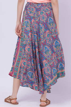 Fusta ampla din matase indiana cu flori roz si albastre pe fond bordo [1]