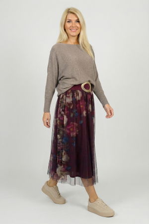 Fuste Elegante - Fusta clos din tulle cu imprimeu lateral floral in nuante de bordo