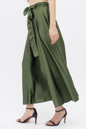 Fusta clos kaki din satin, cu elastic si cordon in talie [1]