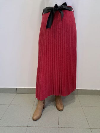 Fuste Casual - Fusta lunga calduroasa din tricotaj plisat din vascoza, rosie