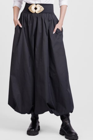 Fusta lunga gogosar, din tafta subtire neagra [3]