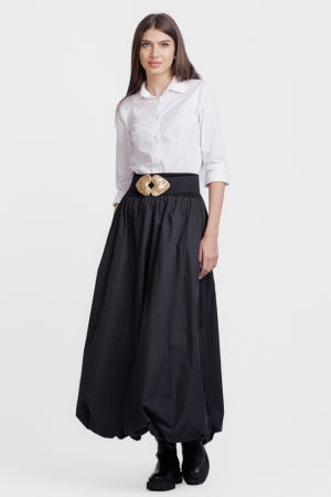 Fusta lunga gogosar, din tafta subtire neagra [1]