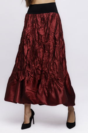 Fusta lunga gogosar, din tafta bordo [1]