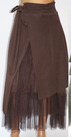 Fuste Casual - Fusta maro in 3 straturi petrecuta si asimetrica din stofa si tulle